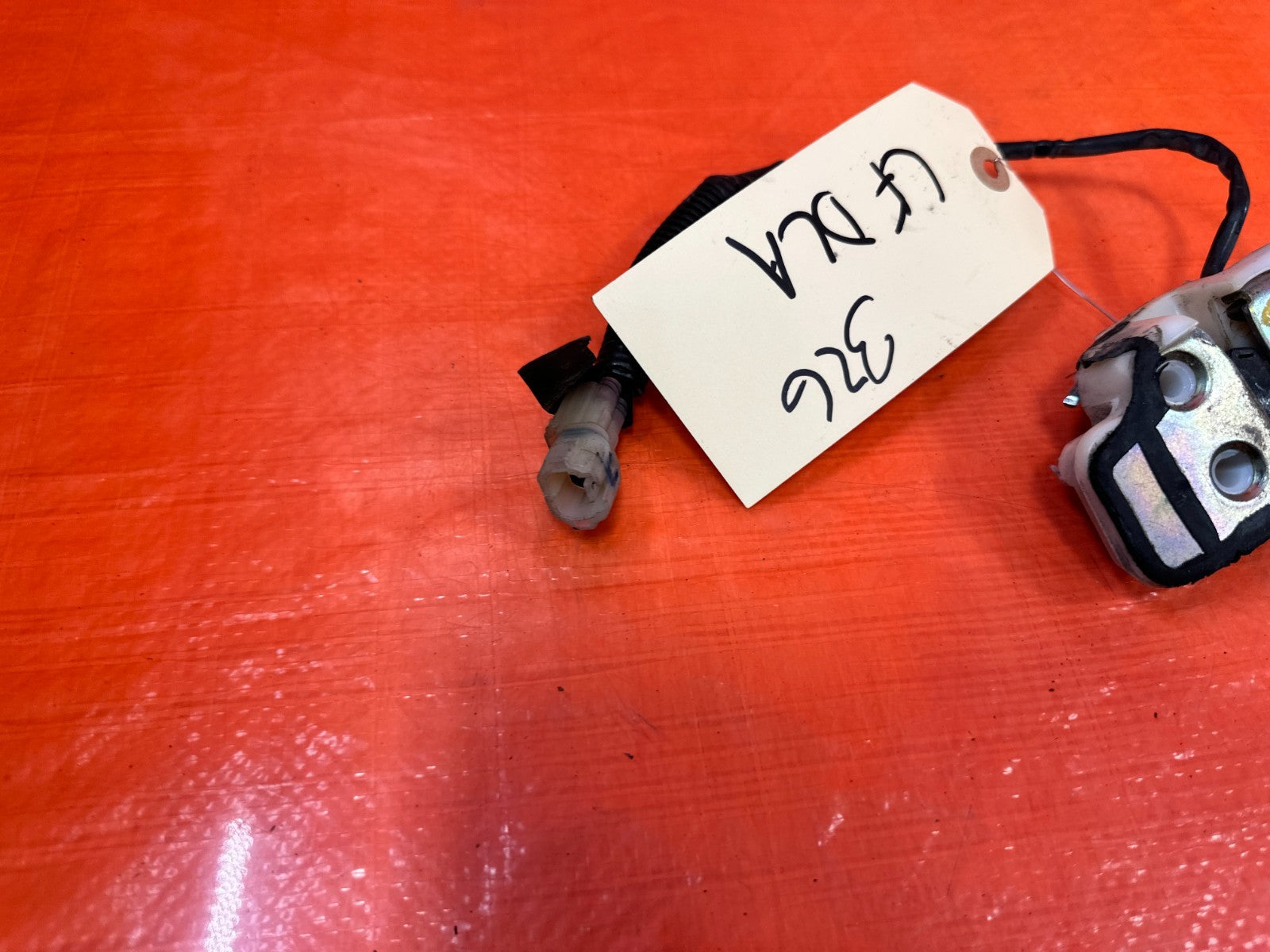 90 91 HONDA CIVIC HATCHBACK   DRIVER LEFT DOOR LOCK ACTUATOR LATCH OEM 3274