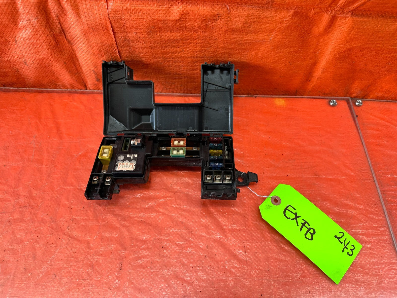 88 89 HONDA CRX   EXTERIOR ENGINE BAY UNDER HOOD   FUSE BOX PANEL   OEM #2436