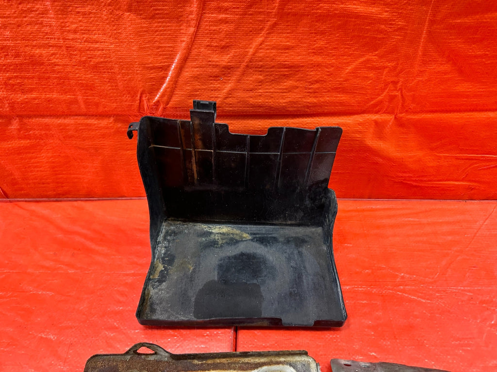 95 98 HONDA ODYSSEY   BATTERY MOUNTING TRAY BRACKET W/ SHIELD TRAY   OEM #1936
