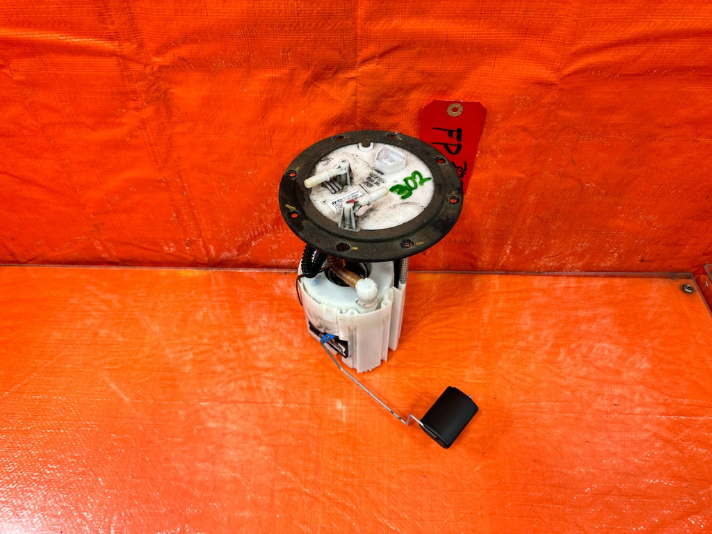 13 16 HYUNDAI GENESIS COUPE   GASOLINE GAS FUEL PUMP SENDING UNIT   OEM #3020