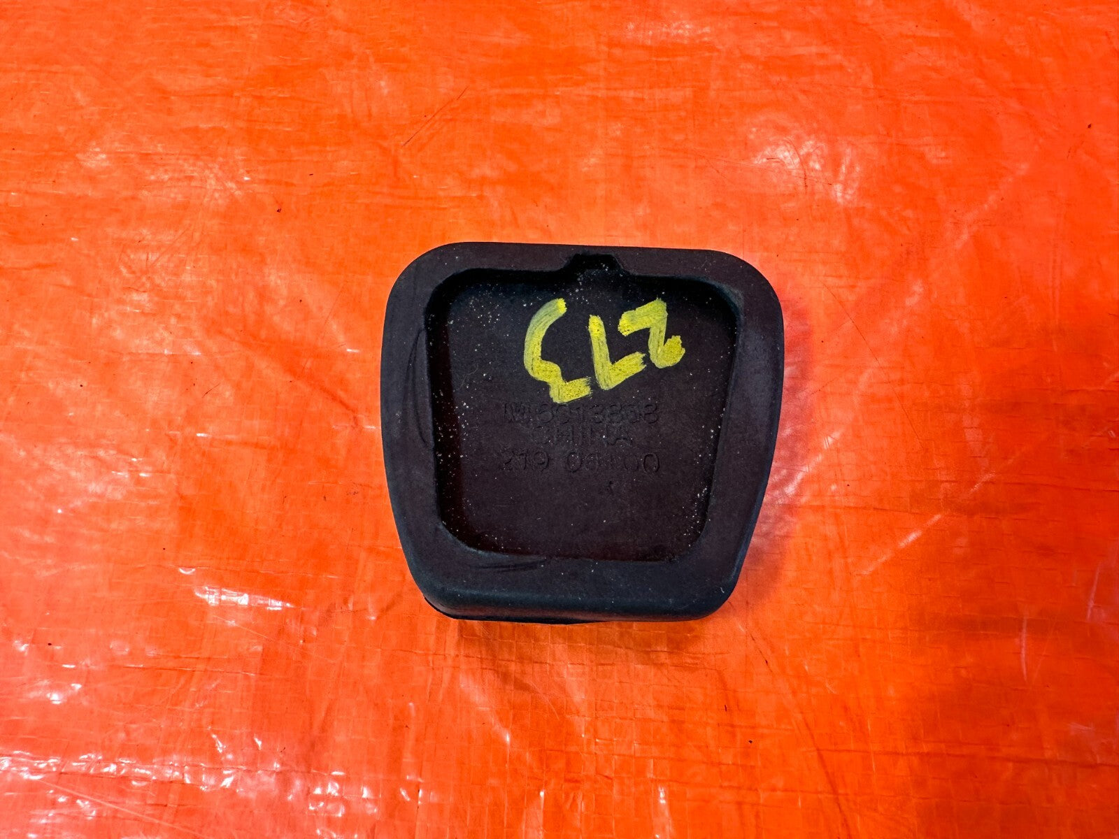 92 96 HONDA PRELUDE   CLUTCH OR BRAKE PEDAL COVER   OE M#2734