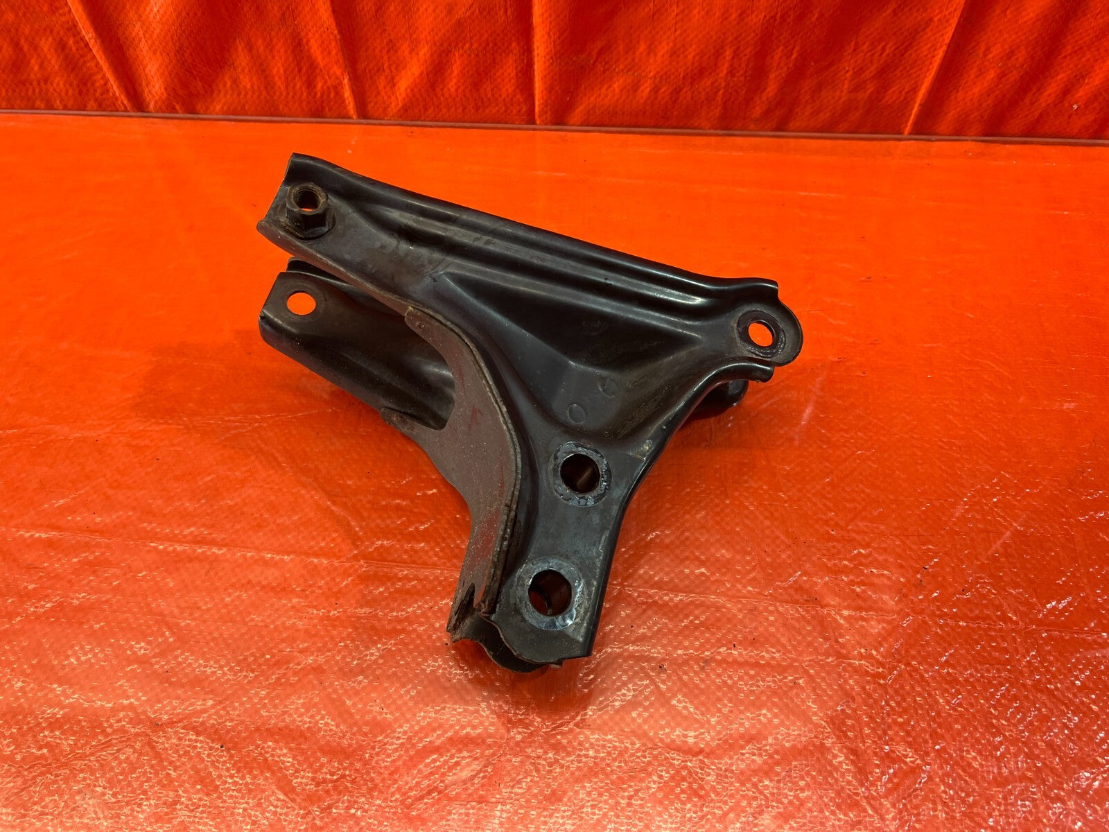 94 01 ACURA INTEGRA   AUTOMATIC   REAR TRANSMISSION BRACKET   OEM #1480