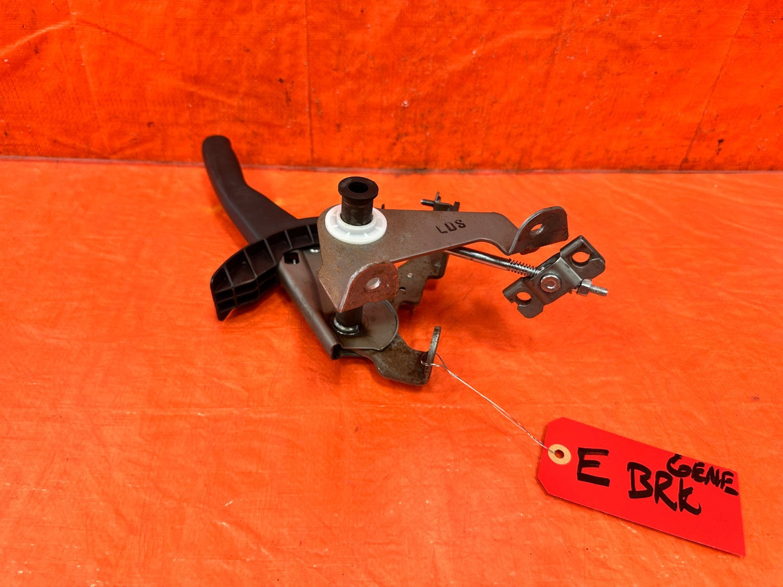 13 16 HYUNDAI GENESIS COUPE   LEATHER EMERGENCY PARKING BRAKE HANDLE OEM GENE2