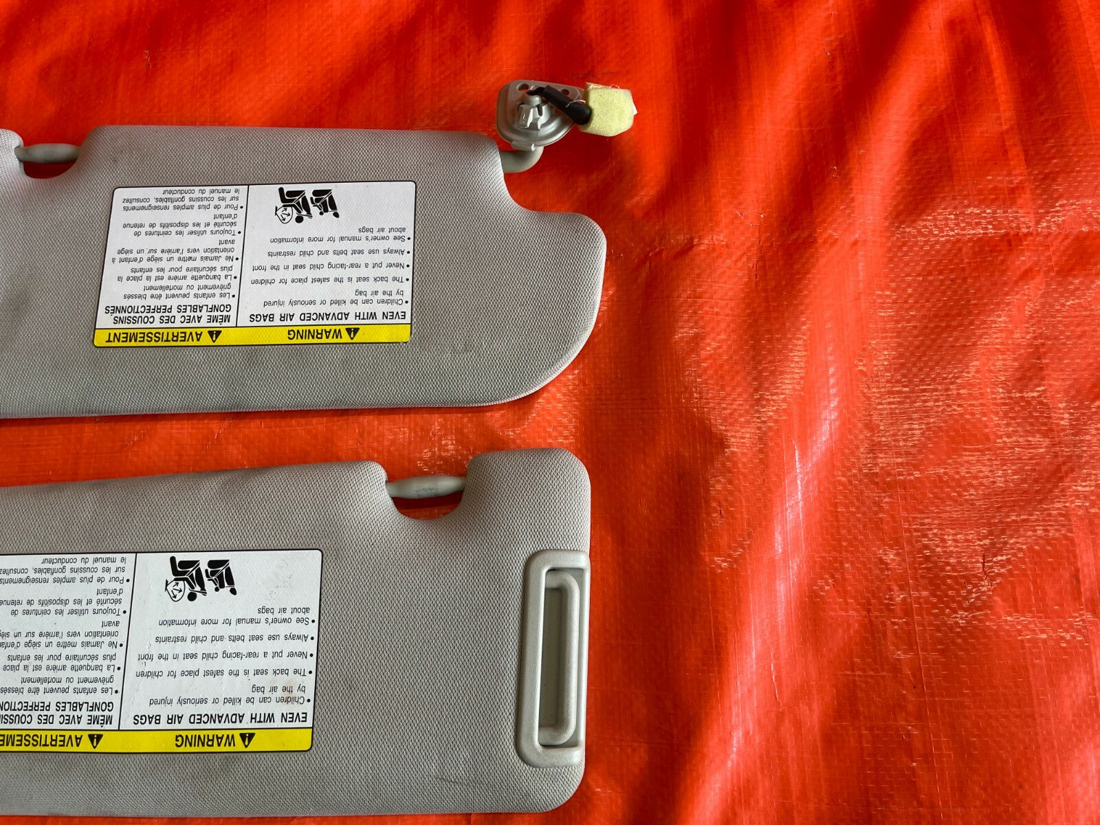 09 13 INFINITI   G37 2D COUPE   ILLUMINUATED   SUN VISOR SET VISORS LEFT RIGHT1