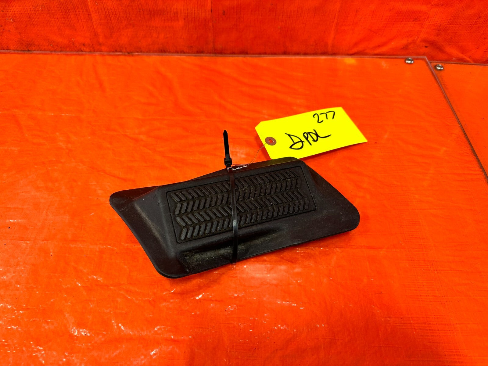 88 91 HONDA CRX   DEAD PEDAL / FOOT REST   OEM FACTORY #2770