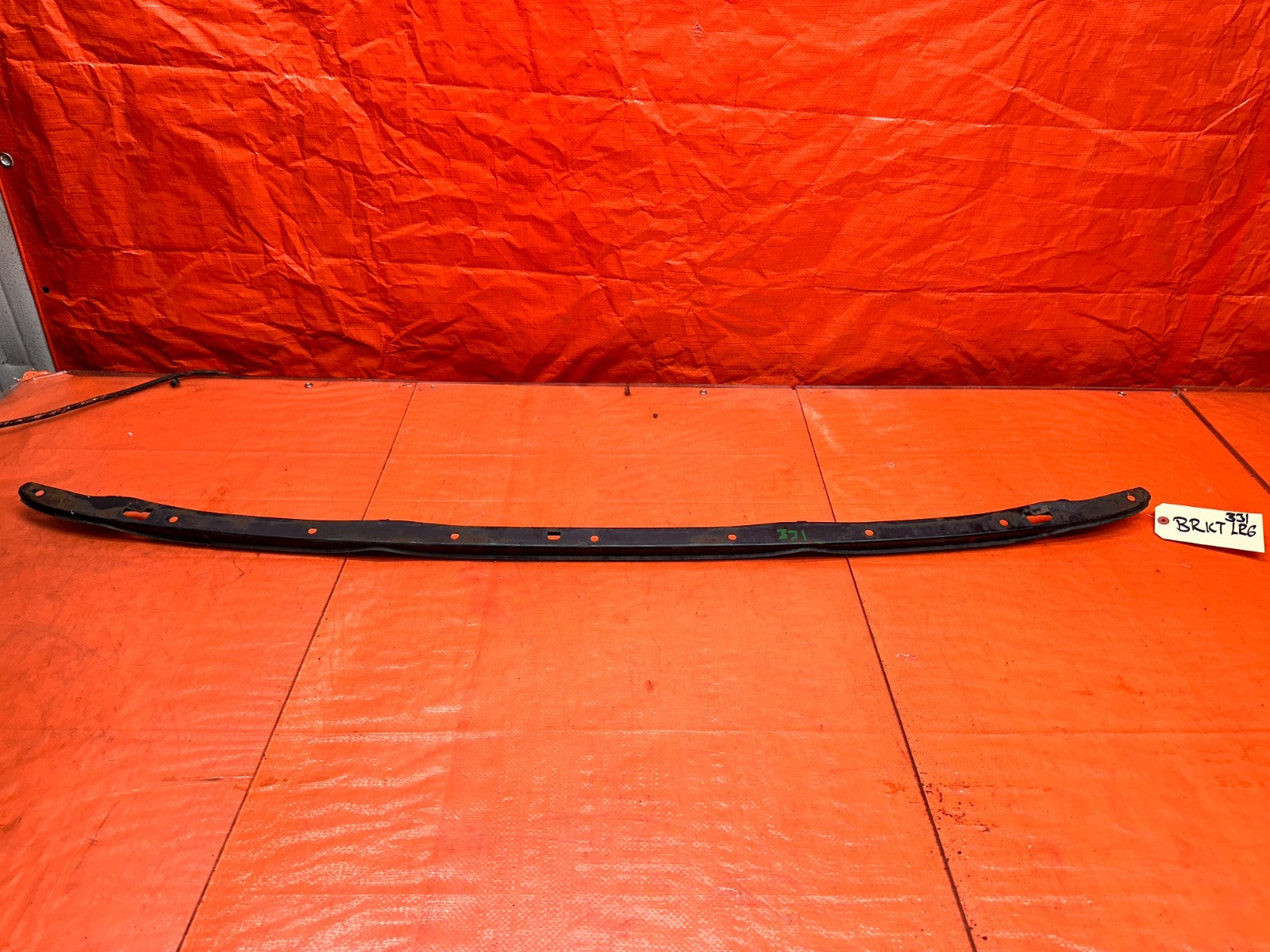 94 01 ACURA INTEGRA REAR BUMPER COVER MOUNTING SUPPORT BRACKET OEM #3310
