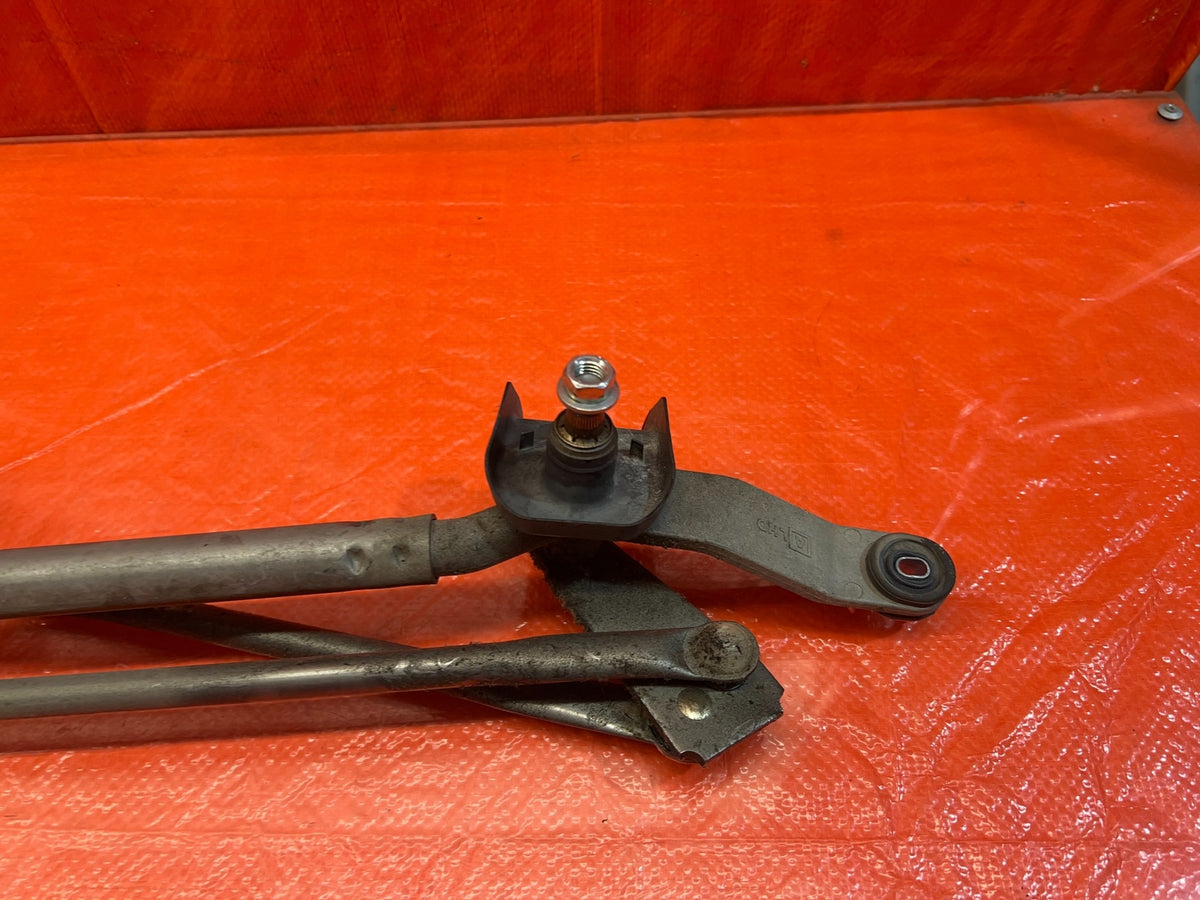 13-16 SCION FRS - 13-20 BRZ - WINDSHIELD WIPER MOTOR W/ LINKAGE - OEM #1645