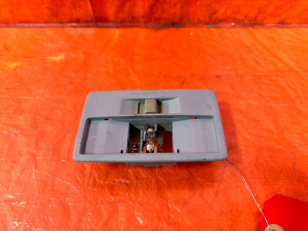 09 11 MAZDA RX8 RX 8   DOME LIGHT   OEM #3031