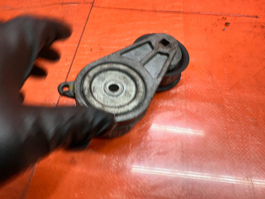 14-15 INFINITI Q50 3.7L AWD VQ37VHR DRIVE BELT TENSIONER IDLER PULLEY BRACKET #39