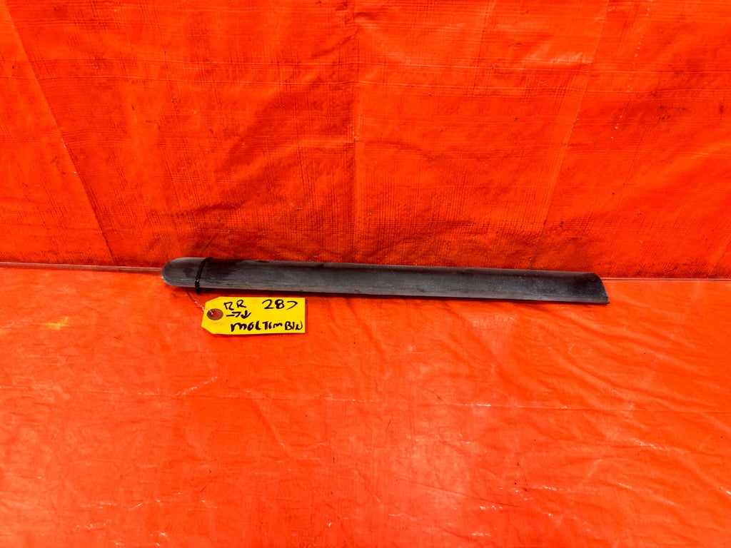 96 00 HONDA CIVIC   HATCHBACK   RIGHT REAR QUARTER PANEL MOLDING OEM 2870