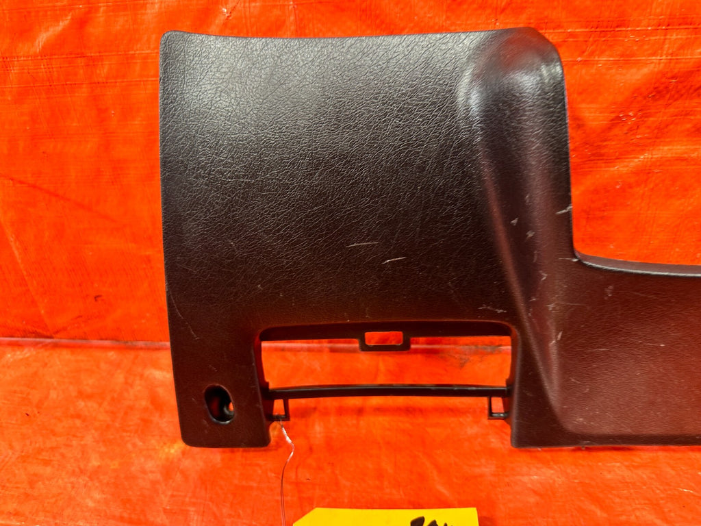 93 97 HONDA DEL SOL   KNEE TRIM UNDER STEERING COLUMN LOWER COVER   OEM #2943