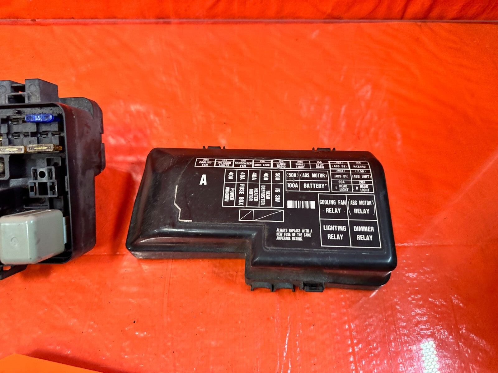 92 96 HONDA PRELUDE   EXTERIOR ENGINE BAY FUSE BOX COVER LID DIAGRAM   OEM #2735