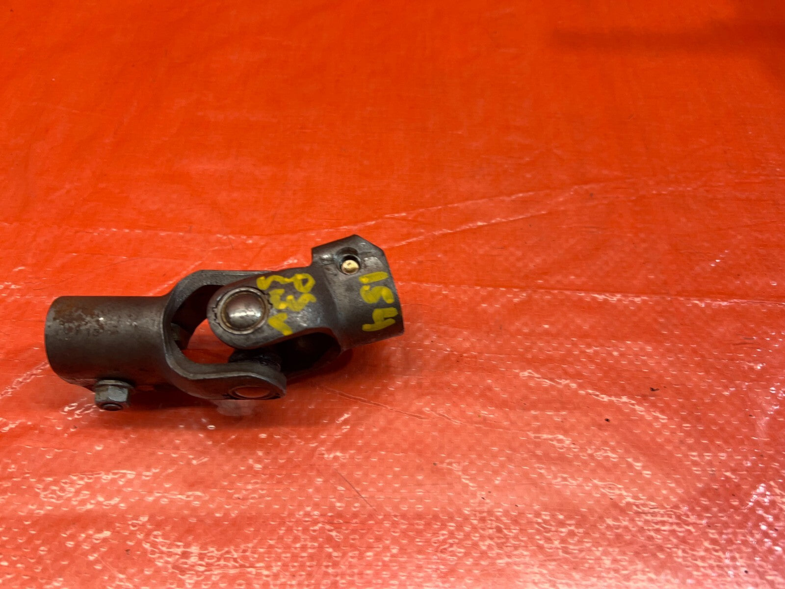 90 93 ACURA INTEGRA   STEERING COLUMN TO RACK U / B JOINT SWIVEL YOKE CONNECTOR 3
