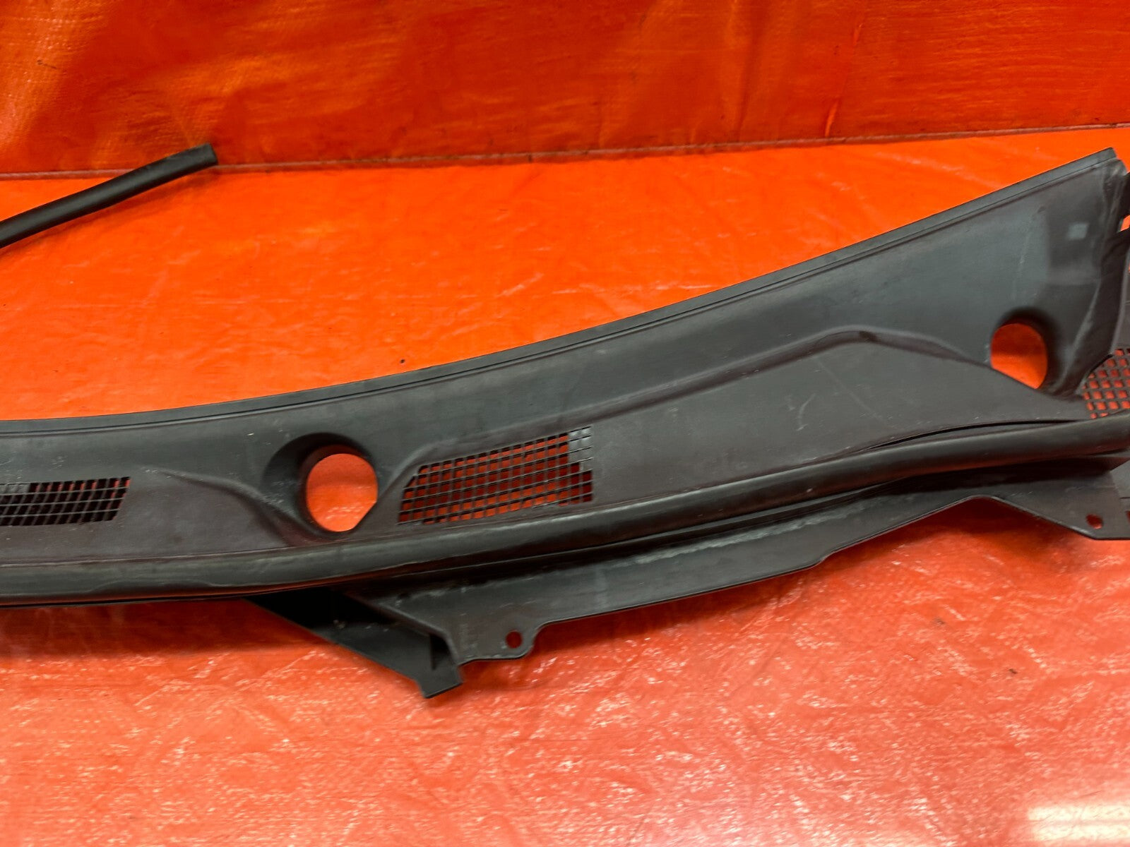 14 20 INFINITI Q50 Q60   WINDSHIELD WIPER COWL TRIM PLASTIC   OEM LEFT SIDE #2156