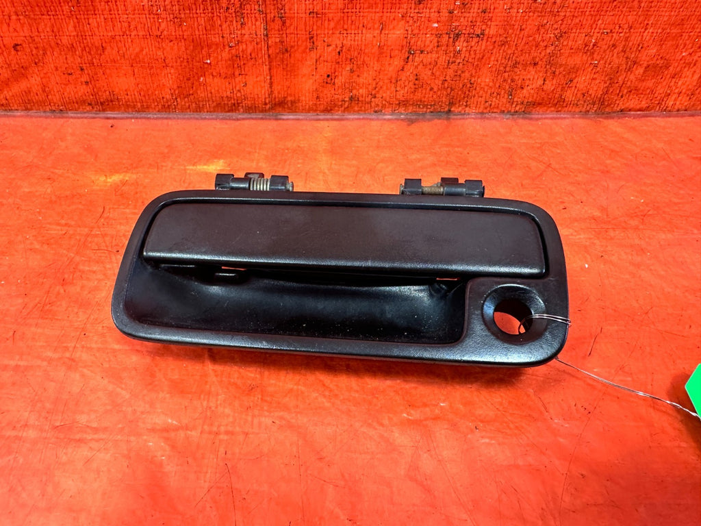90 91 HONDA CIVIC HATCHBACK   DRIVER LEFT EXTERIOR DOOR HANDLE   OEM #3171