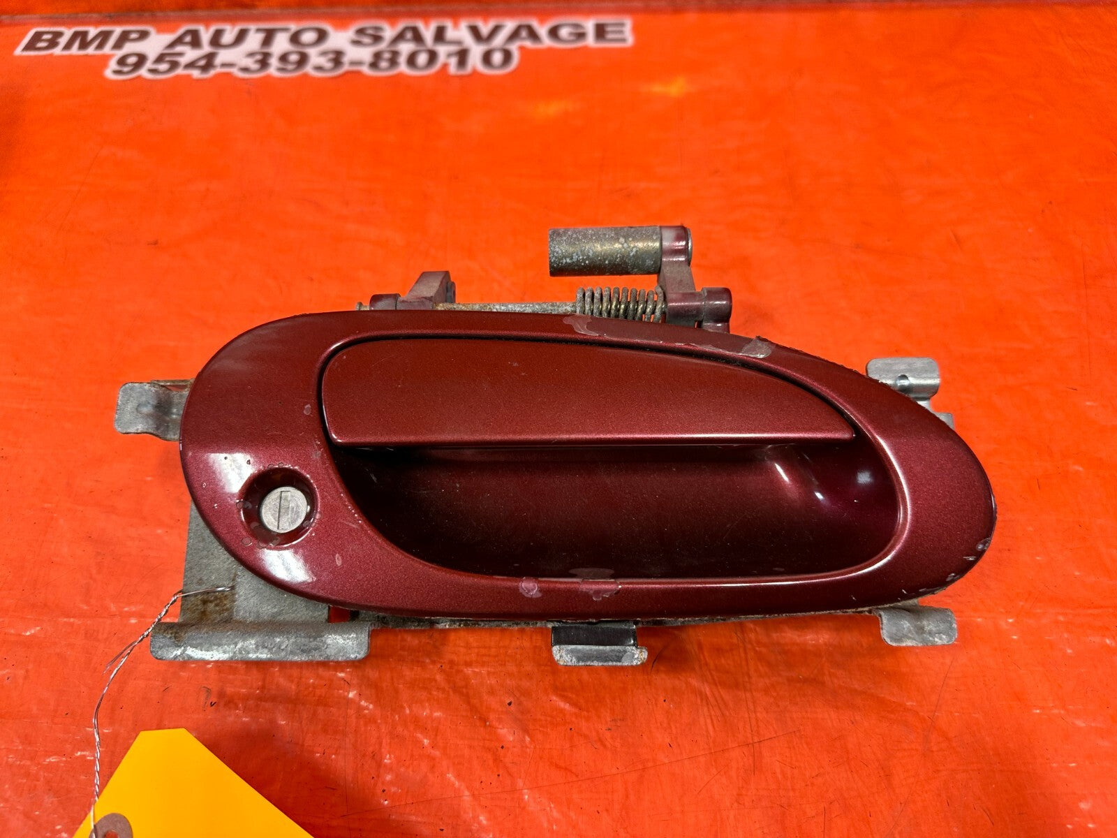 02 06 ACURA RSX   PASSENGER RIGHT   EXTERIOR DOOR HANDLE   RED   OEM OE #2540