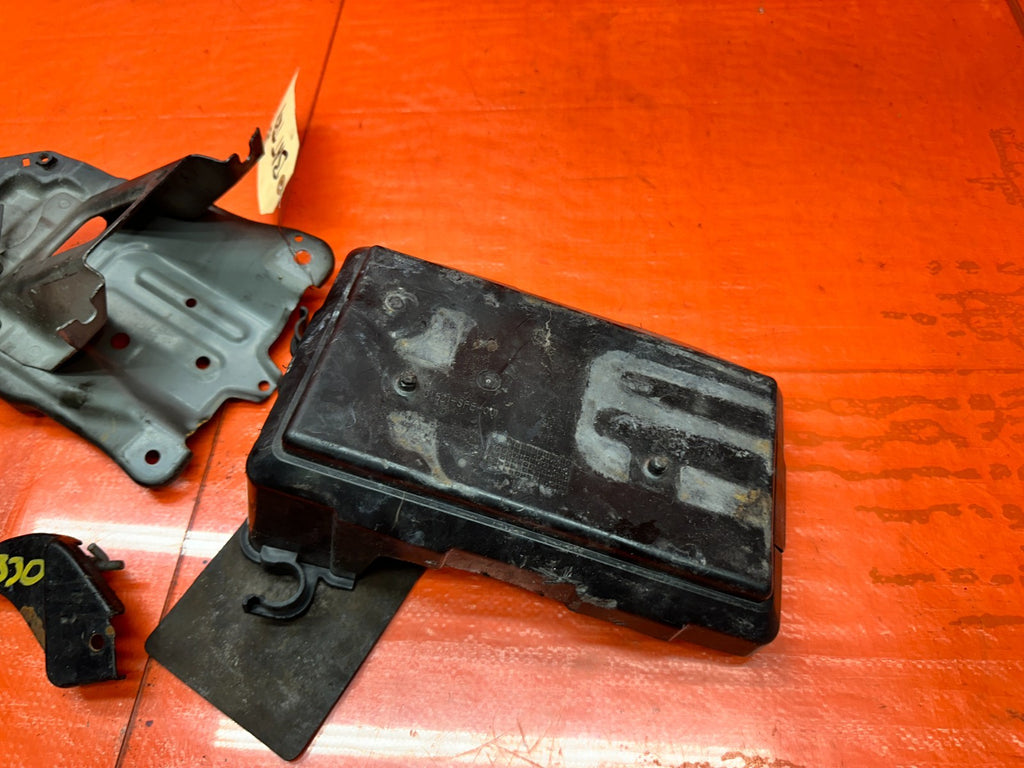 04 08 ACURA TSX 2.4L BATTERY TRAY BASE BRACKET TIE DOWN OEM #3309