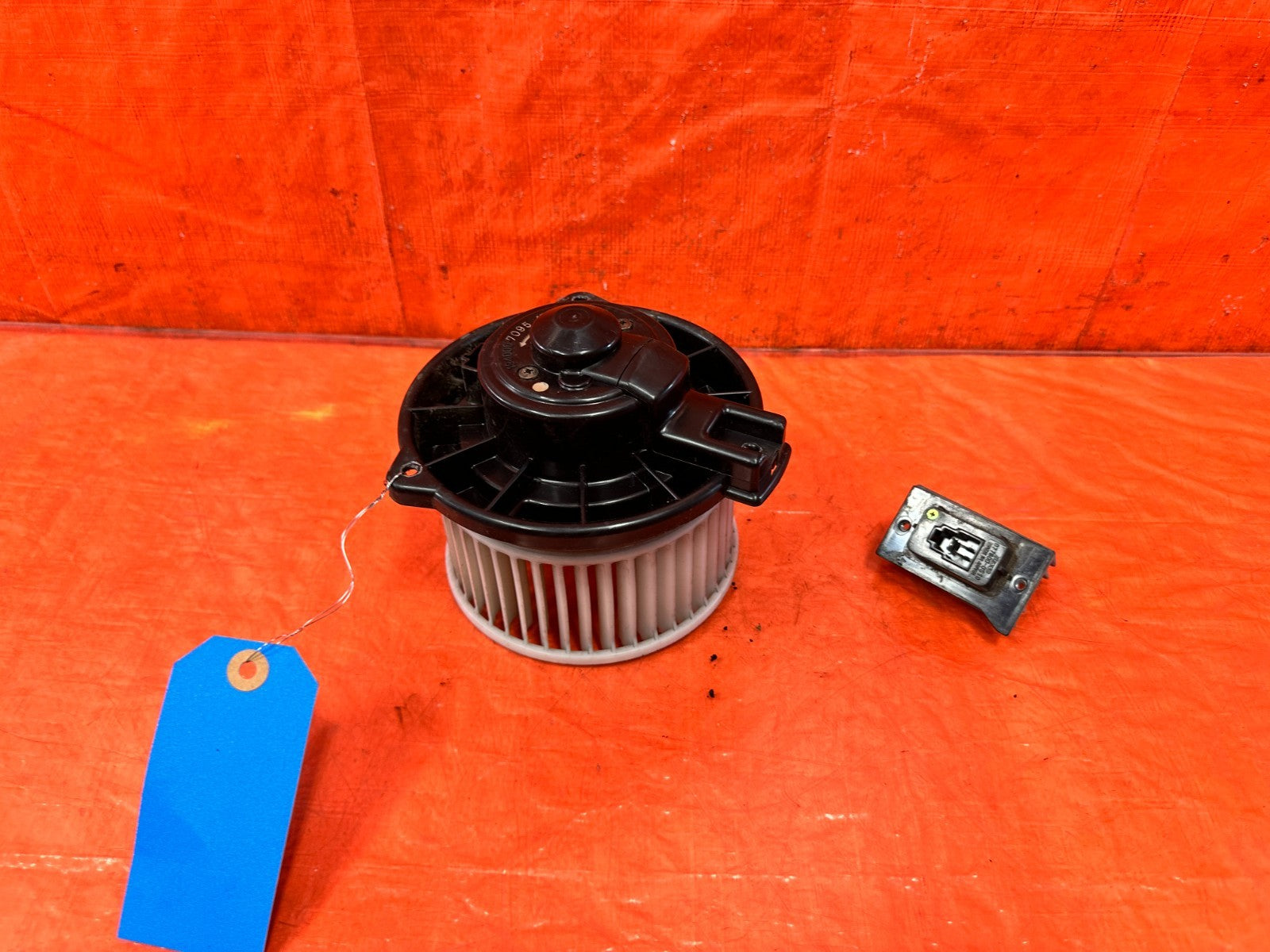 97 01 HONDA CR V CRV   AC BLOWER MOTOR W/ RESISTOR & RELAY   OEM FACTORY 3011
