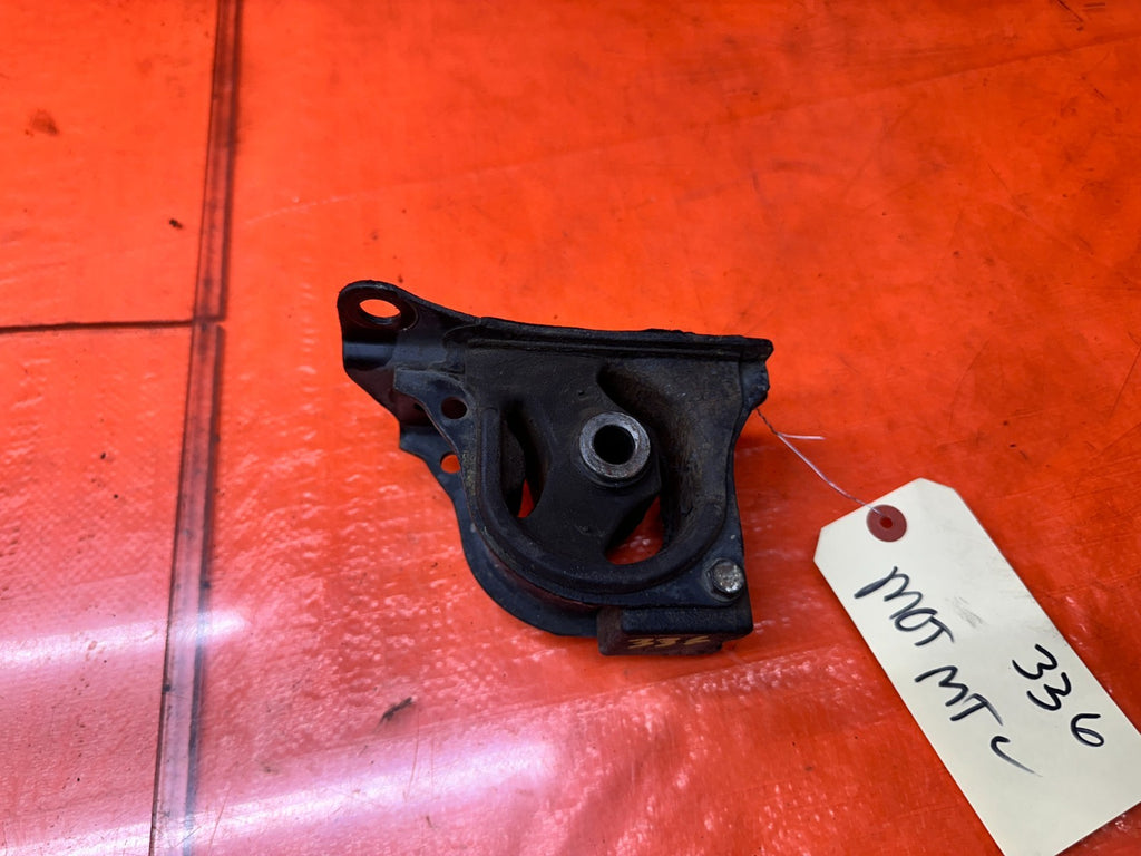 97 01 HONDA PRELUDE 2.2L MT MANUAL TRANSMISSION MOUNT SUPPORT BRACKET OEM #3366