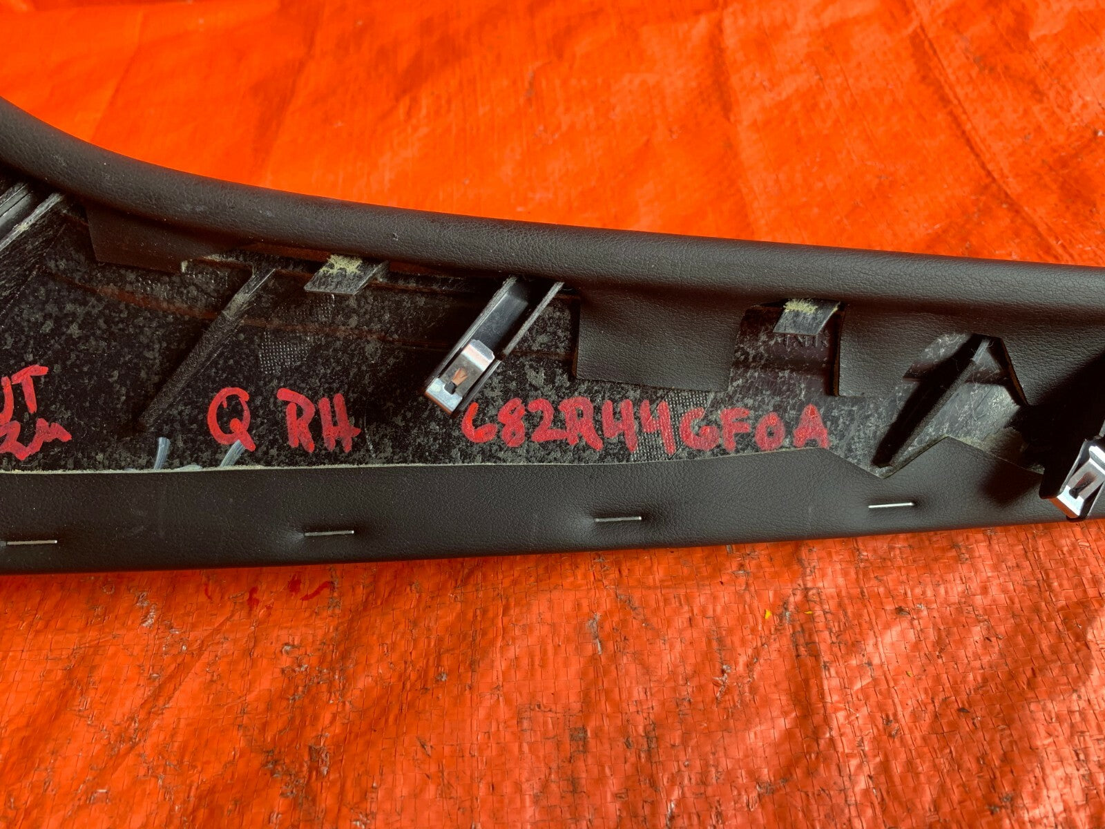OEM 2016   2018 INFINITI Q50   CENTER CONSOLE TRIM   PASSENGER RIGHT   BLACK 8