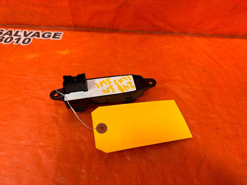 08 09 INFINITI G37 2D COUPE SPORT S   DRIVER LEFT SEAT ADJUSTMENT SWITCH OEM 2486