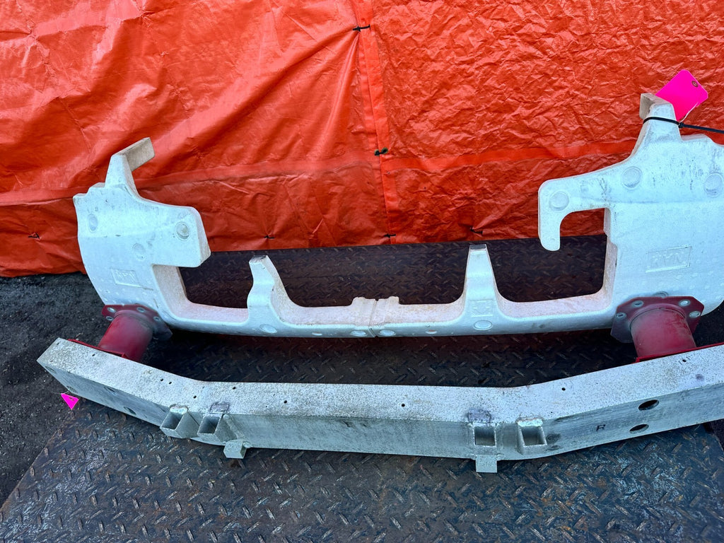 09 15 INFINITI G37 CONVERTIBLE   REAR CRASH BAR BEAM & ENERGY ABSORBER6