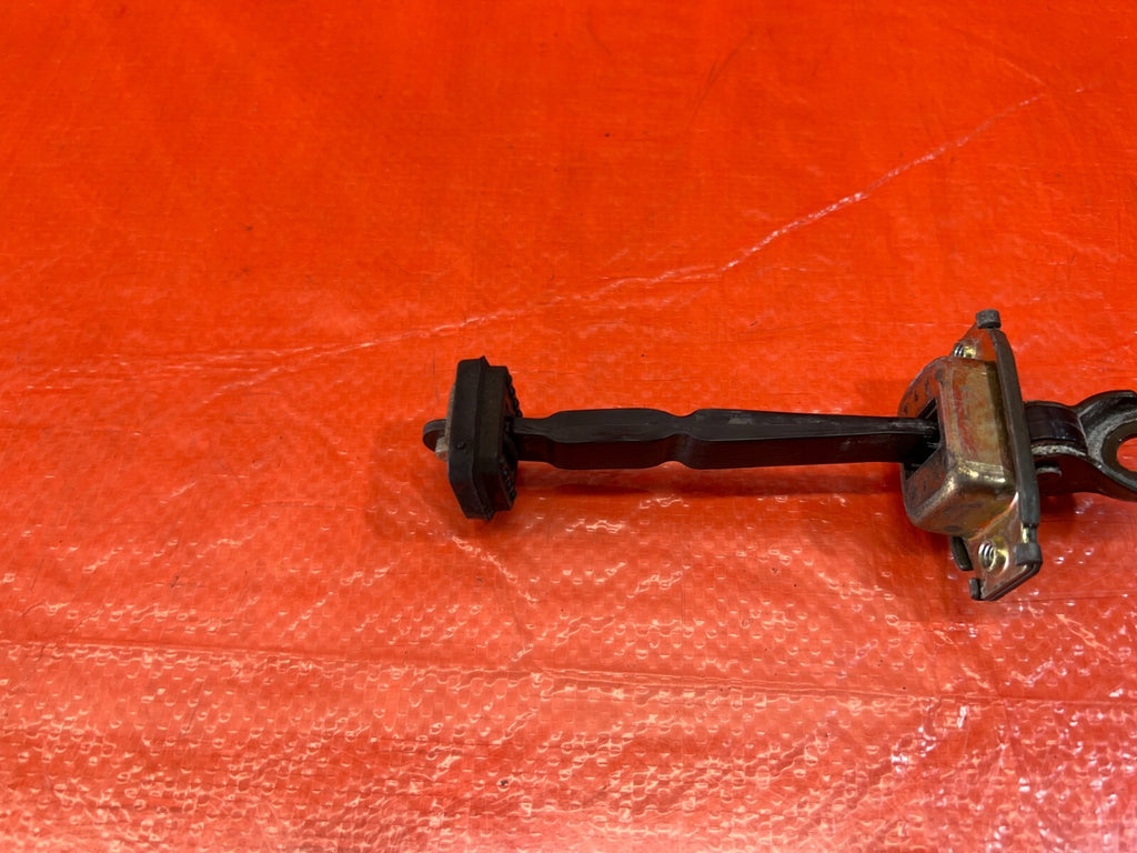 02 06 ACURA RSX   DRIVER LEFT   DOOR CHECKER HINGE ARM STOPPER   OEM #1726