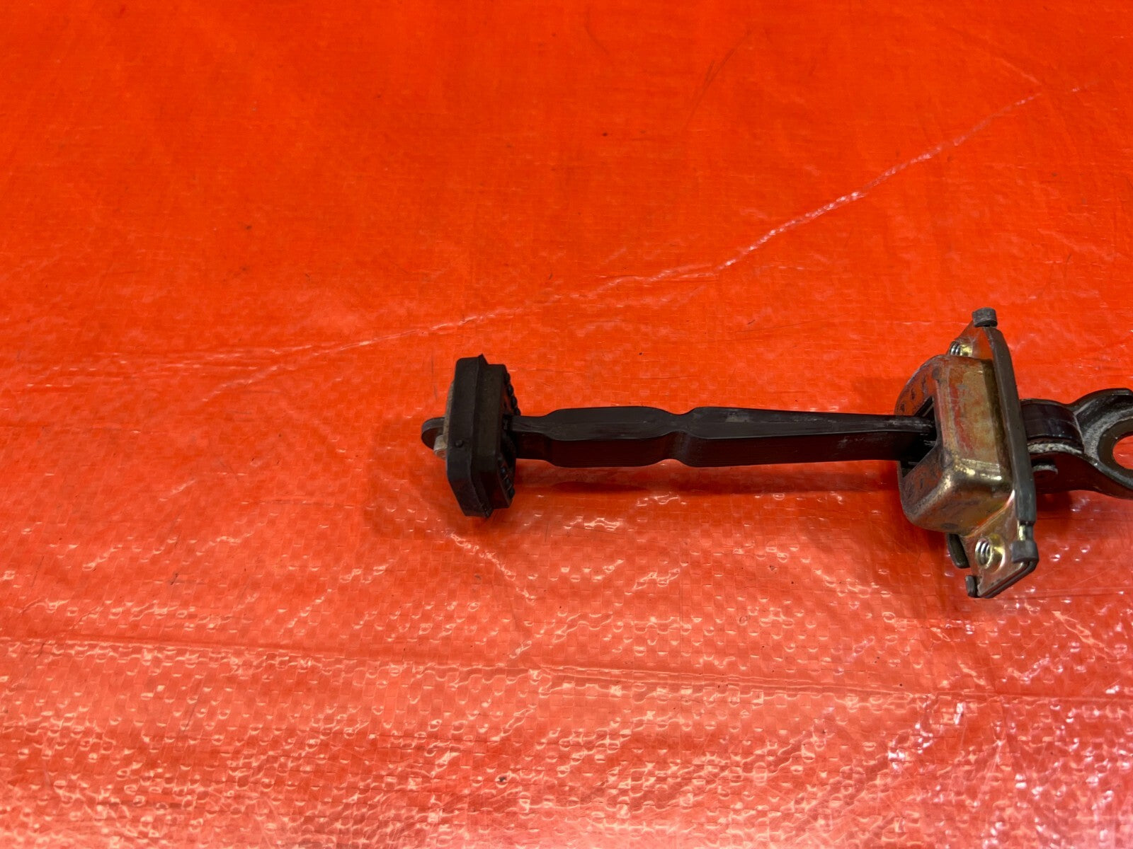 02 06 ACURA RSX   DRIVER LEFT   DOOR CHECKER HINGE ARM STOPPER   OEM #1726