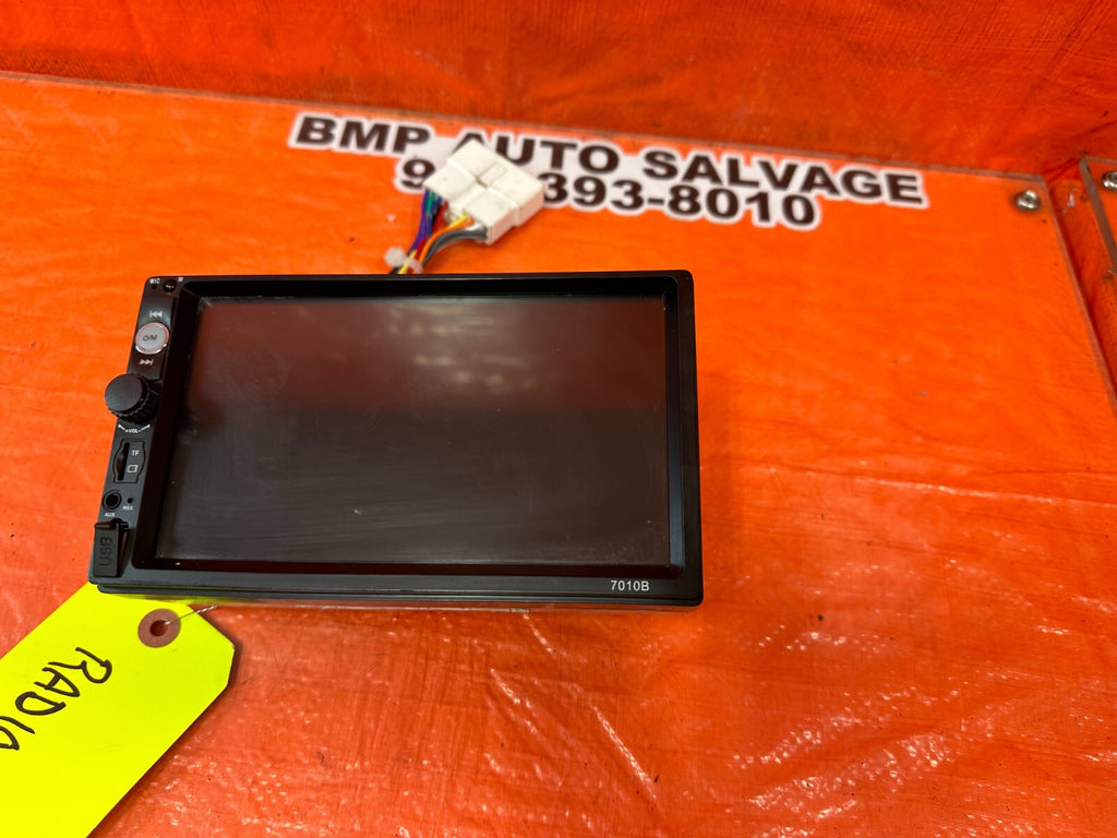 94 01 ACURA INTEGRA   7010B RADIO   #2534