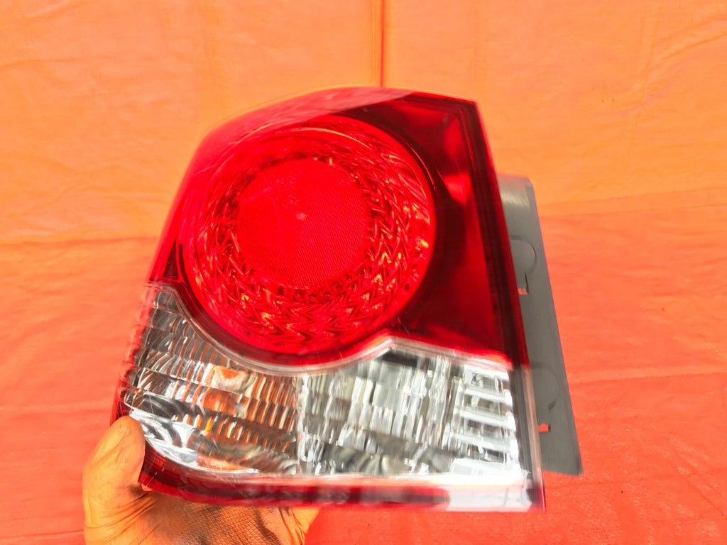 OEM 2014 2015 2016 CHEVROLET CRUZE SEDAN DRIVER LEFT TAIL LIGHT LAMP OUTER3