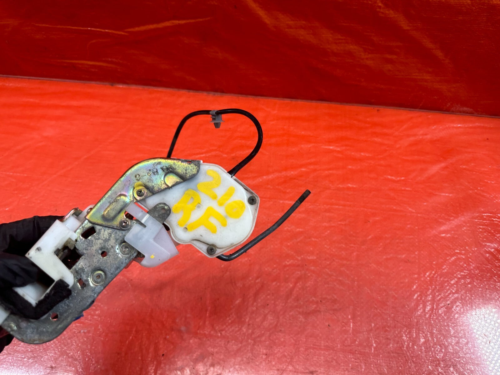 97 01 HONDA PRELUDE   PASSENGER RIGHT FRONT DOOR LOCK ACTUATOR   OEM #2109