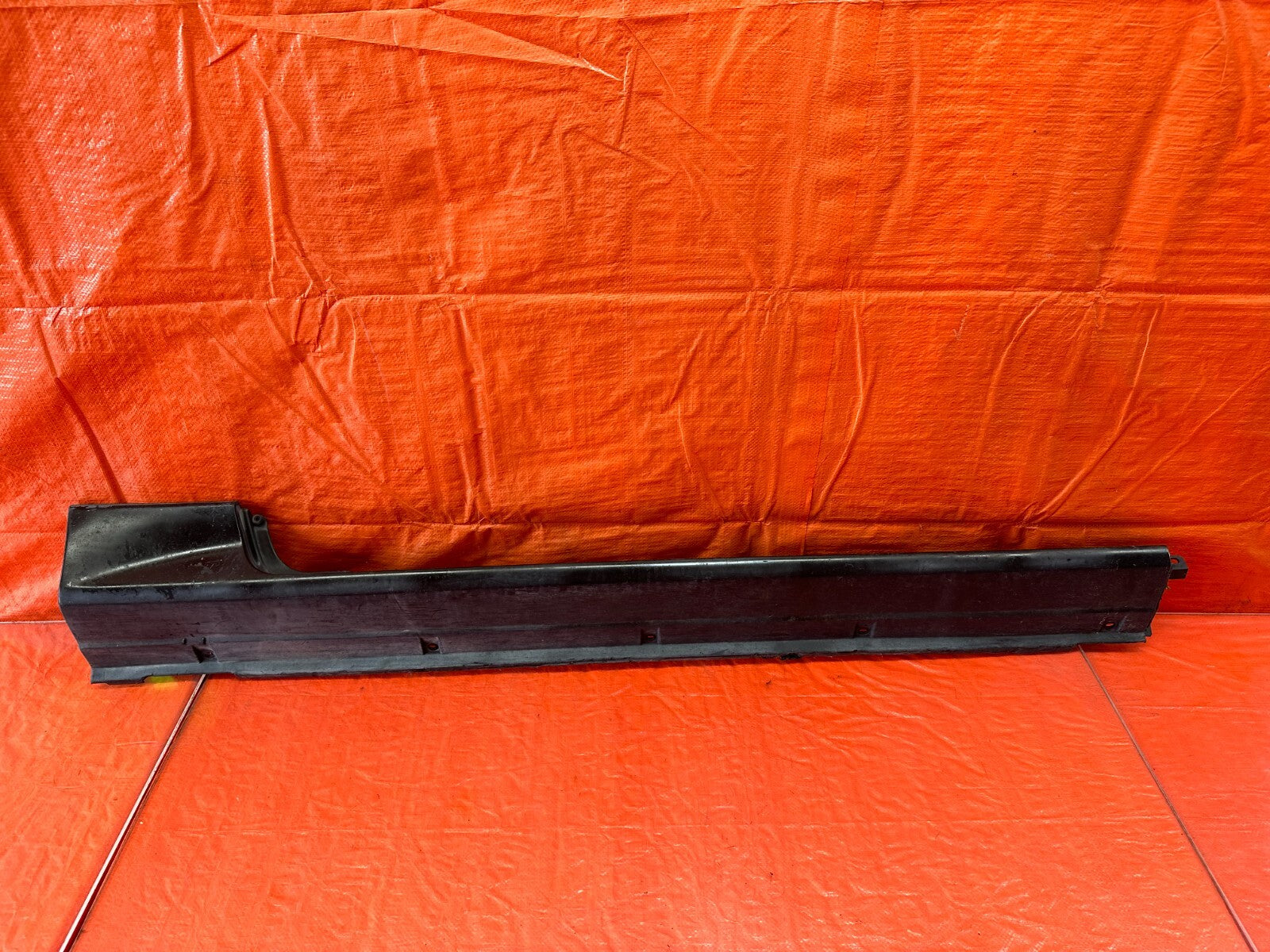 88 89 HONDA CRX   SIDE SKIRT ROCKER MOLDING TRIM   RIGHT SIDE   OEM FACTORY #2430