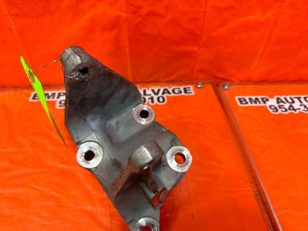 08 12 HONDA ACCORD SEDAN 2.4L   REAR ALUMINUM ENGINE MOTOR MOUNT BRACKET OEM 2512