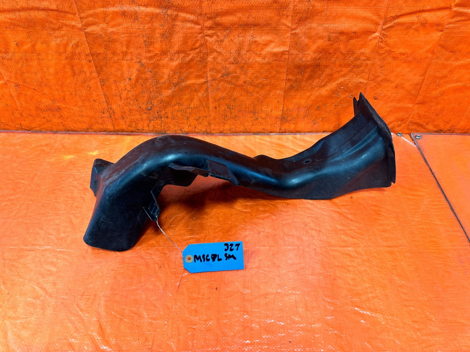 92 95 HONDA CIVIC   GASOLINE GAS FUEL NECK COVER TRIM PLASTIC   OEM #3270