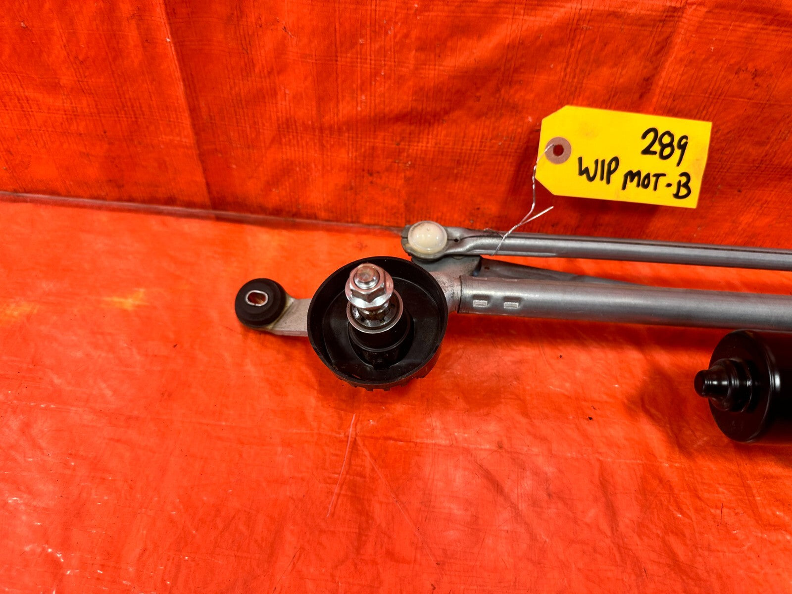14 20 INFINITI Q50 & 17 20 Q60   WINDSHIELD WIPER MOTOR W/ LINKAGE   OEM #2894