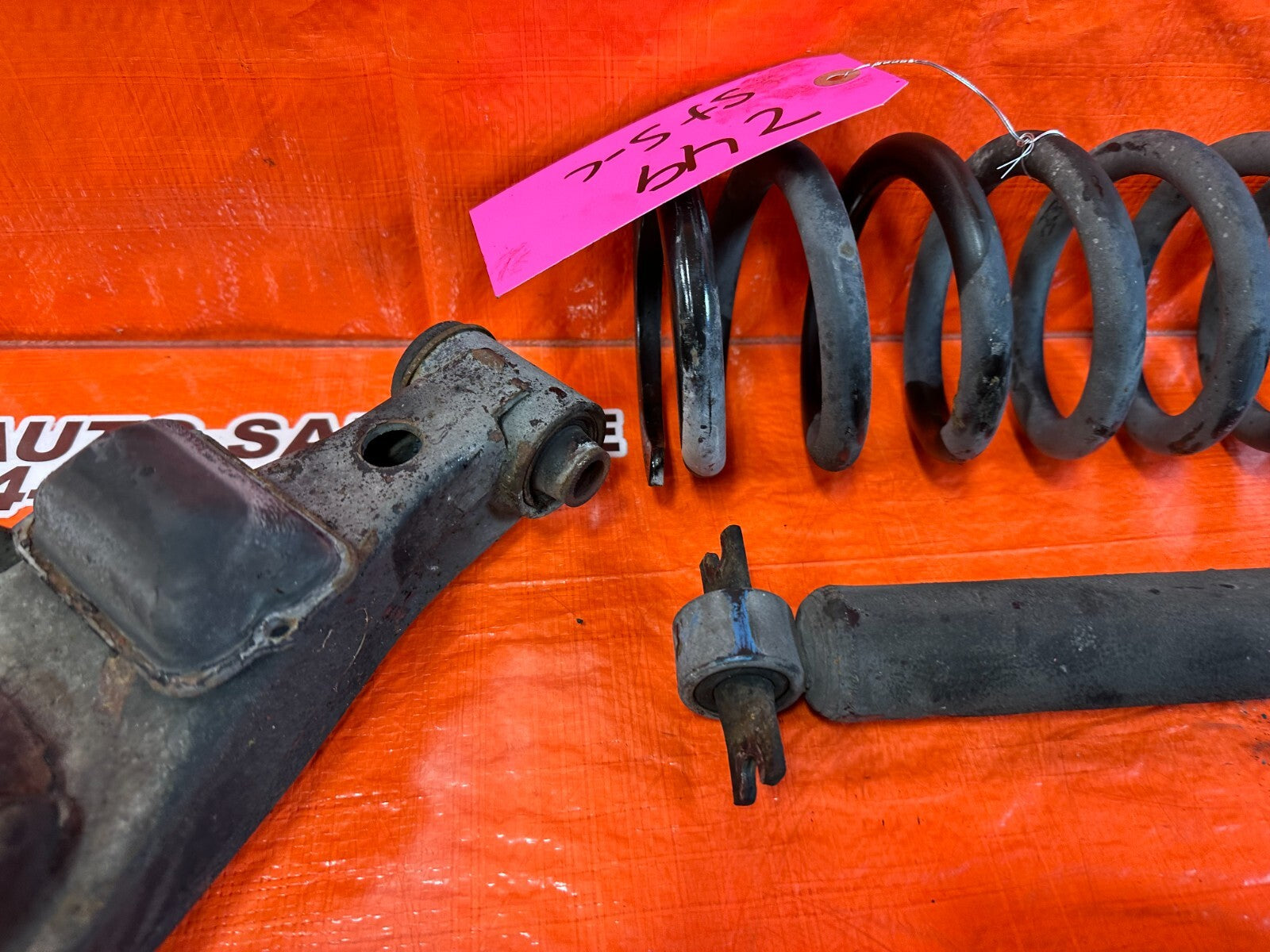 96 00 TOYOTA TACOMA   2.4L   MANUAL ONLY   RIGHT FRONT SPINDLE W/ CONTROL ARMS16