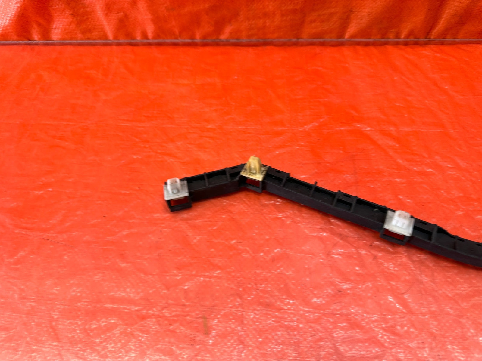 04 08 ACURA TSX   LEFT REAR   BUMPER BRACKET CLIP SPACER RETAINER   OEM #19618