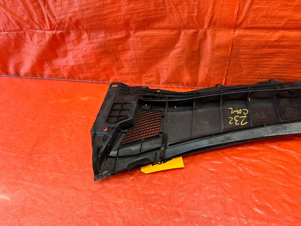 08 15 INFINITI G37 COUPE CONVERTIBLE WINDSHIELD WIPER COWL TRIM PLASTIC OEM 23211