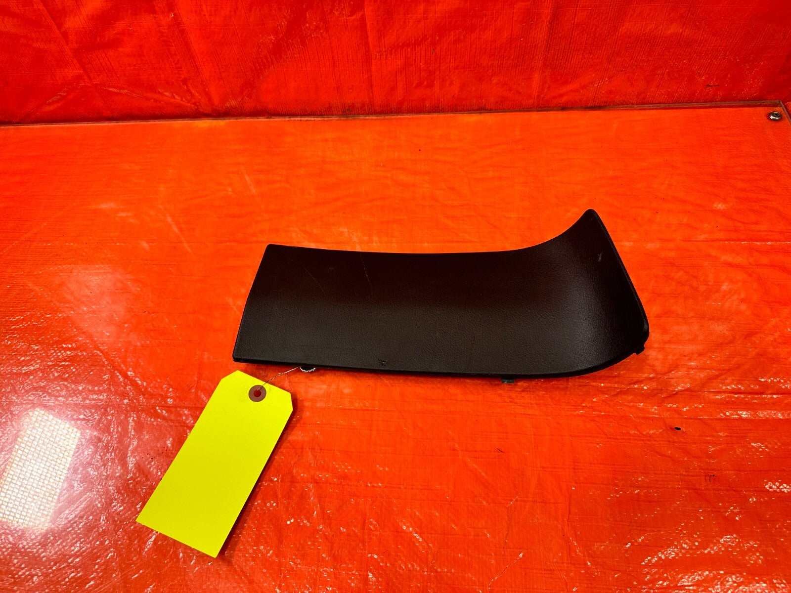 88 91 HONDA CRX DX HF   DRIVER LEFT TAIL LIGHT LAMP COVER TRIM   OEM #2770