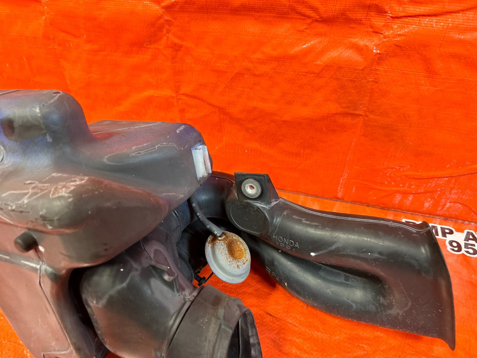 92 96 HONDA PRELUDE   FACTORY AIR INTAKE RESONATOR CHAMBER   OEM FACTORY5