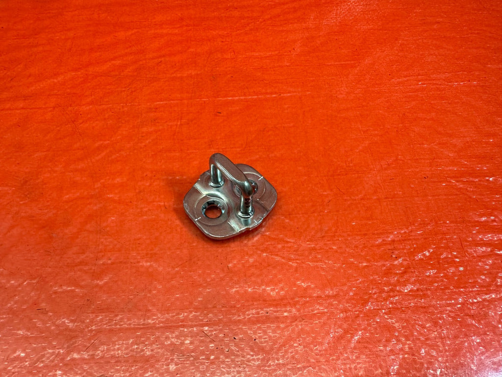 14 20 INFINITI Q50 17 20 Q60   LEFT / RIGHT   DOOR STRIKER HOOK LATCH LOCK 215 26