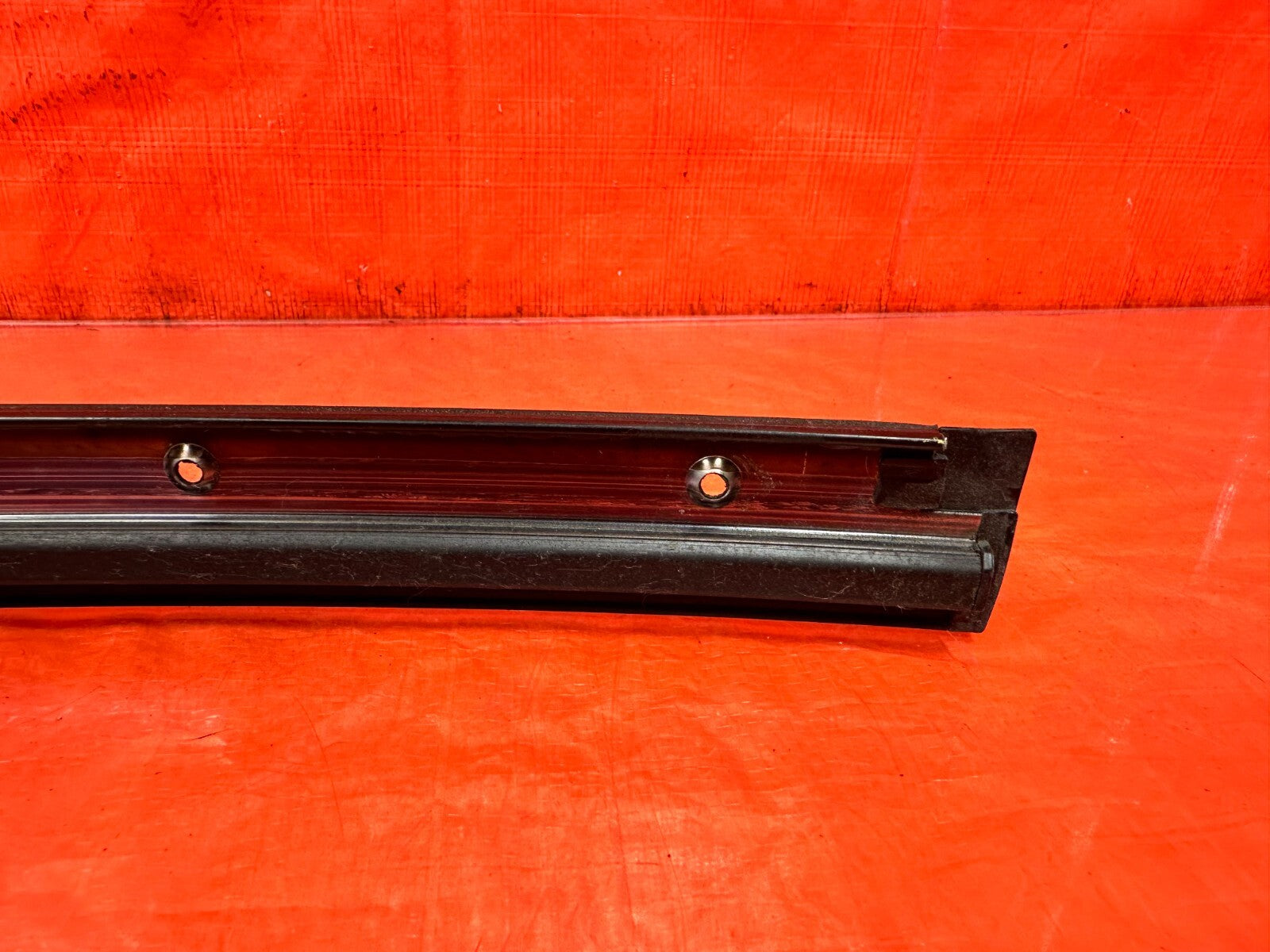 92 96 HONDA PRELUDE   RIGHT DOOR SASH TRIM MOLDING STRIP B PILLAR OEM 2735