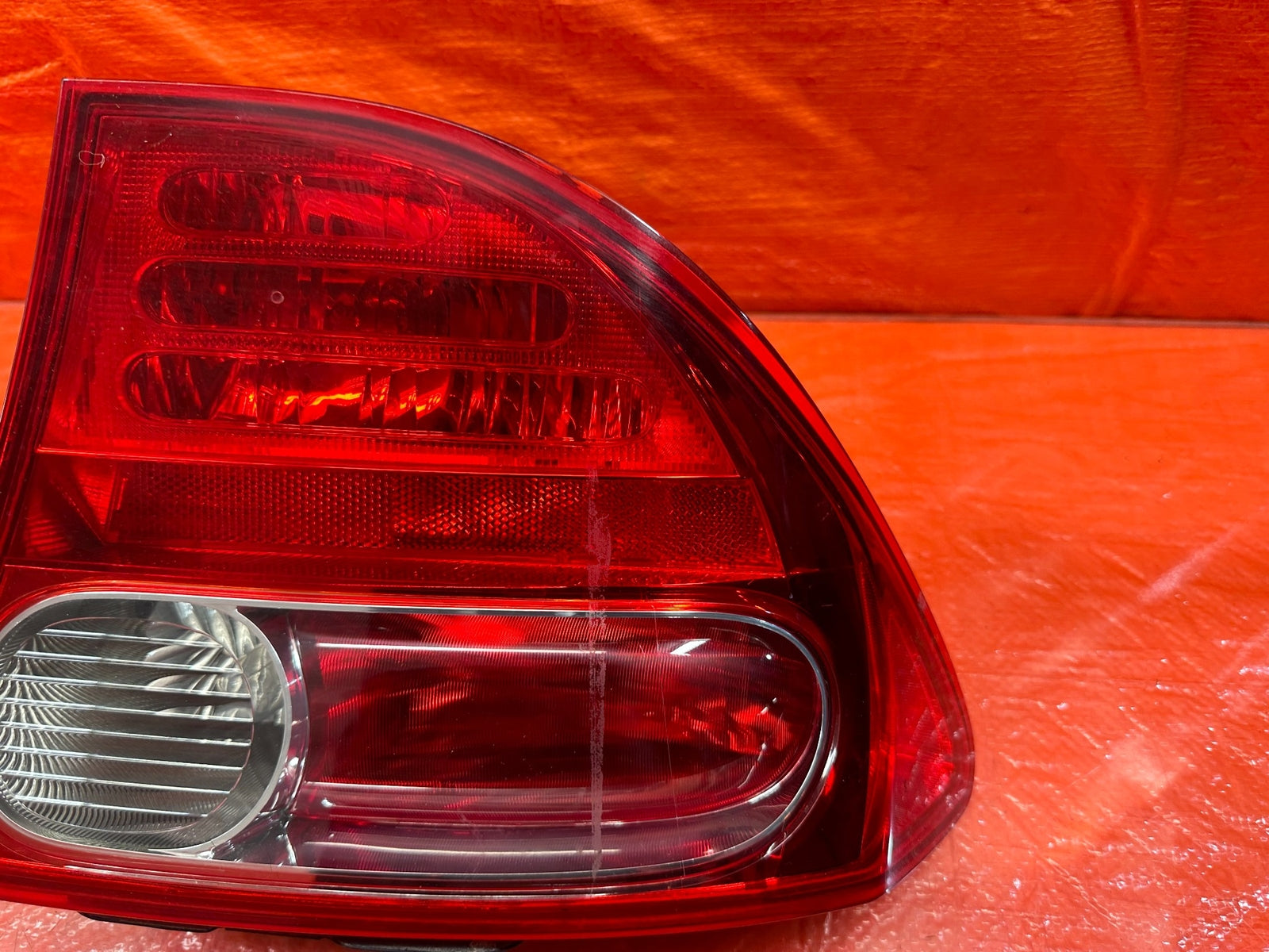 06 08 HONDA CIVIC 4D SEDAN   PASSENGER RIGHT   OUTER TAIL LIGHT LAMP   OEM #2035