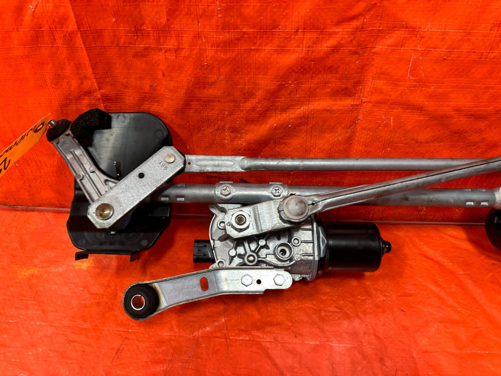 14 20 INFINITI Q50 Q60   WINDSHIELD WIPER MOTOR W/ LINKAGE   OEM FACTORY 2967