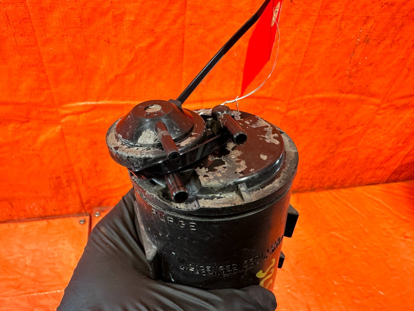 90 91 HONDA CIVIC HATCHBACK   FUEL VAPOR CHARCOAL EVAP TANK CANISTER   OEM #3259