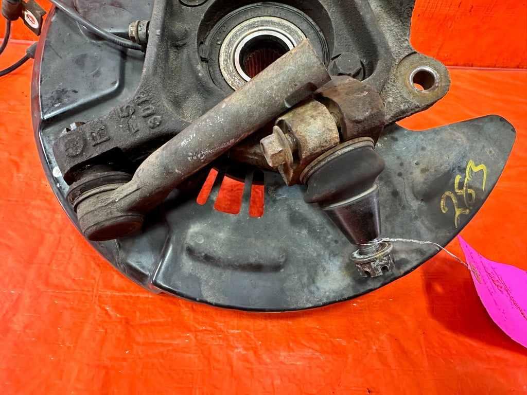 08 21 SUBARU IMPREZA WRX STI   EJ257 PASSENGER RIGHT FRONT SPINDLE KNUCKLE HUB10