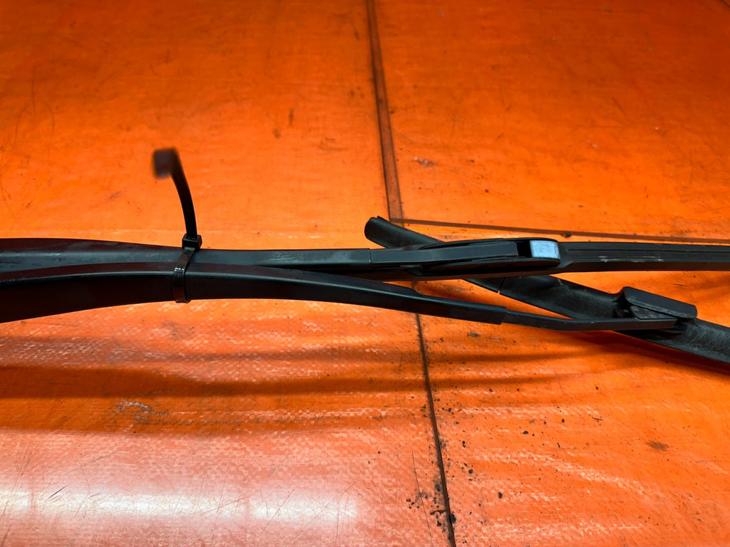 14-15 INFINITI Q50 3.7L AWD WINDSHIELD WIPER ARMS LEFT RIGHT SET PAIR OEM #3457