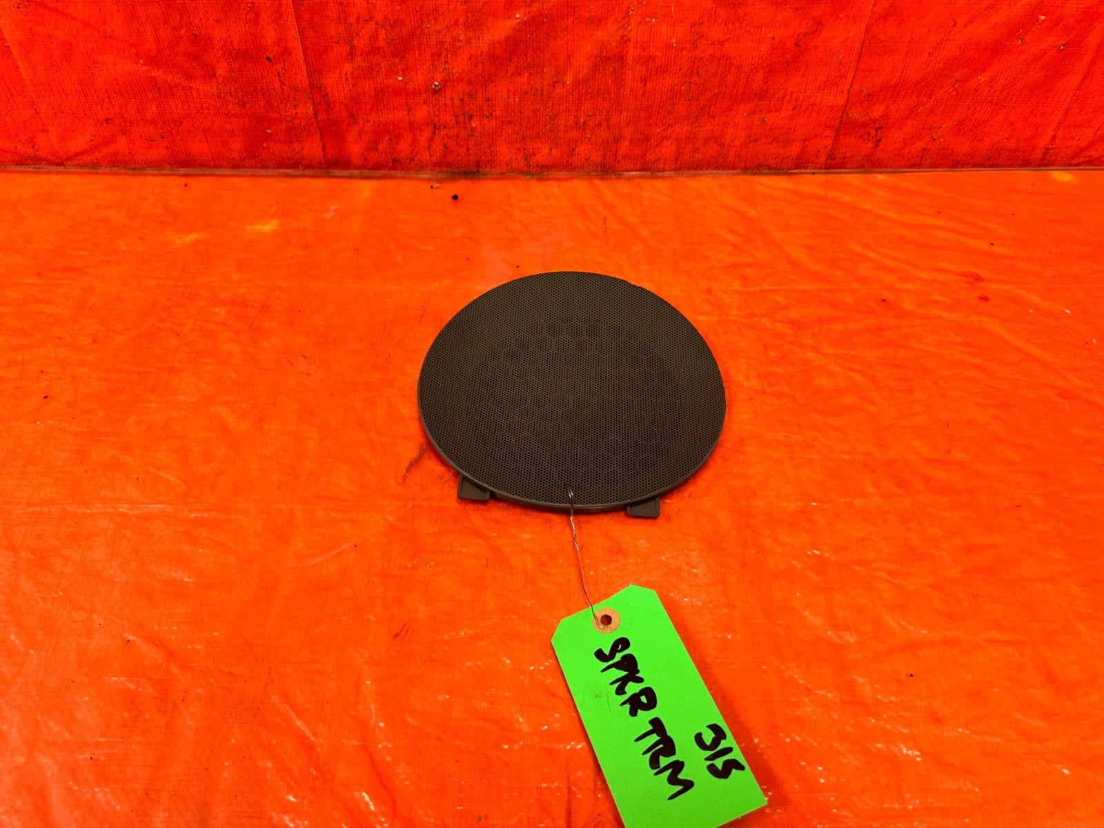 02 06 ACURA RSX   REAR INTERIOR SPEAKER COVER TRIM RIGHT   TAN   OEM #3150