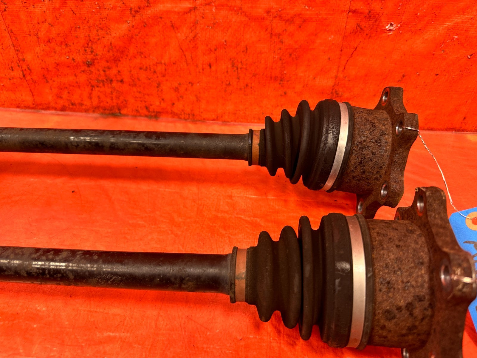 08 15 INFINITI G37 & Q60   LEFT & RIGHT   MANUAL STICK SHIFT AXLES   OEM #3292