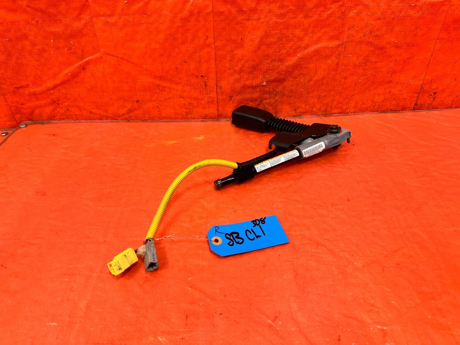 02 05 HONDA CIVIC SI EP3 HATCH RIGHT FRONT SEAT BELT BUCKLE CLIP OEM #3081